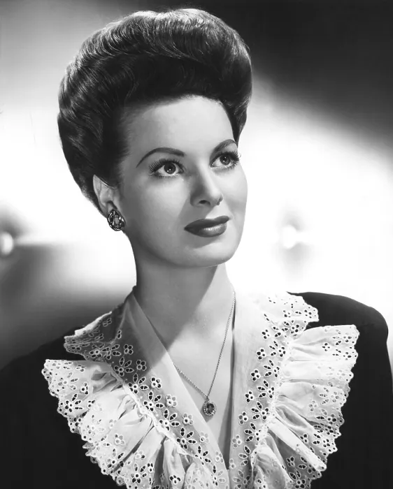 Framed Print : MAUREEN O'HARA, RKO, 1943 Framed Print : MAUREEN O'HARA, RKO, 1943
