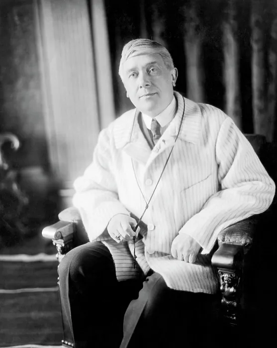 Framed Print : Maurice Maeterlinck, (1862-1949), Belgian poet, playwright, and Nobel Prize winner, circa 1920s.. Courtesy: CSU Archives / Everett Collection Framed Print : Maurice Maeterlinck, (1862-1949), Belgian poet, playwright, and Nobel Prize winner, circa 1920s.. Courtesy: CSU Archives / Everett Collection