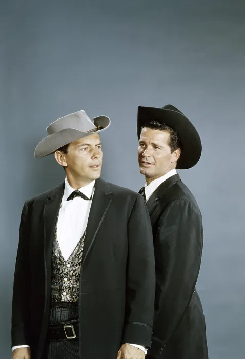 Framed Print : MAVERICK, Jack Kelly, James Garner, 1957-62