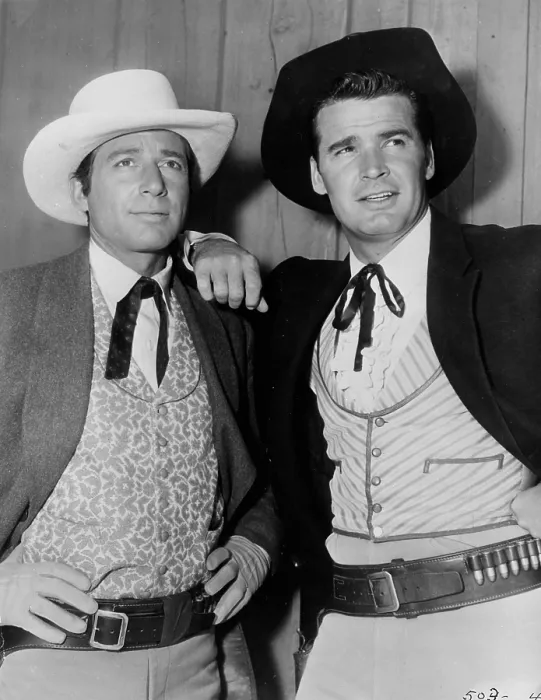 Framed Print : MAVERICK, from left: Jack Kelly, James Garner, 1957-62 Framed Print : MAVERICK, from left: Jack Kelly, James Garner, 1957-62