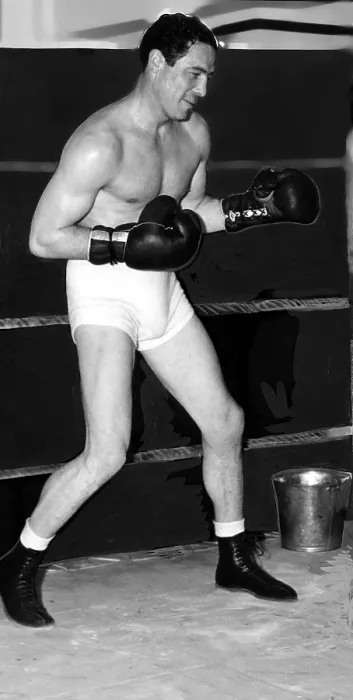 Framed Print : Max Baer Sr. (1909-1959) publicity a World Heavyweight Champion with KO of Bruno Carnera, on June 14th, 1934. Courtesy: CSU Archives / Everett Collection Framed Print : Max Baer Sr. (1909-1959) publicity a World Heavyweight Champion with KO of Bruno Carnera, on June 14th, 1934. Courtesy: CSU Archives / Everett Collection