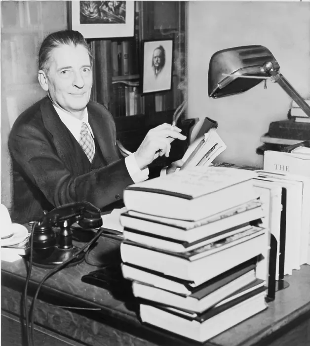 Framed Print : Maxwell Perkins (1884-1947) as an editor at Scribner's, he worked with great modern authors including F. Scott Fitzgerald, Hemingway, and Thomas Wolfe. 1943 Framed Print : Maxwell Perkins (1884-1947) as an editor at Scribner's, he worked with great modern authors including F. Scott Fitzgerald, Hemingway, and Thomas Wolfe. 1943