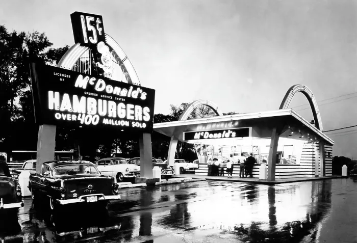 Framed Print : A McDonalds restaurant, featuring a ten item menu built around a 15 cent hamburger, c. 1950's.. Courtesy: CSU Archives  /  Everett Collection