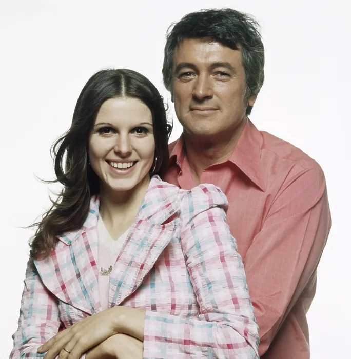 Framed Print : McMILLAN & WIFE, from left, Susan Saint James, Rock Hudson, 1971-77 (1973 photo) Framed Print : McMILLAN & WIFE, from left, Susan Saint James, Rock Hudson, 1971-77 (1973 photo)