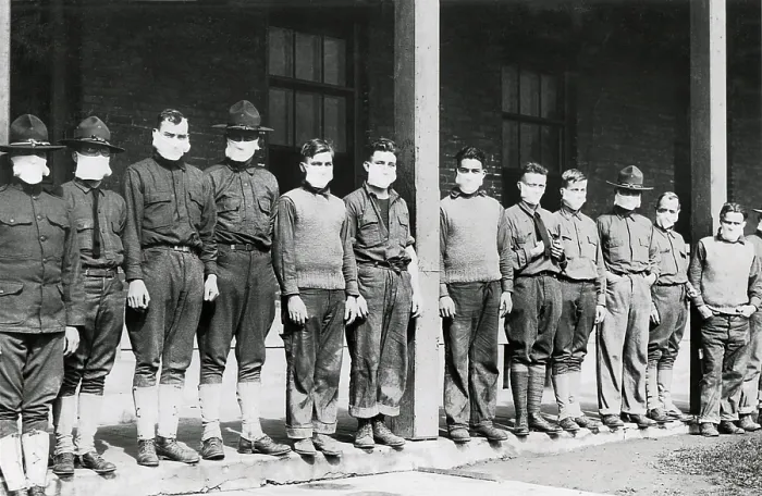Framed Print : Medical men wore masks to avoid the flu at U.S. Army hospital. Nov. 19, 1918. Army Hospital No. 4. Fort Porter, N.Y. during the 1918-19 Spanish Influenza pandemic