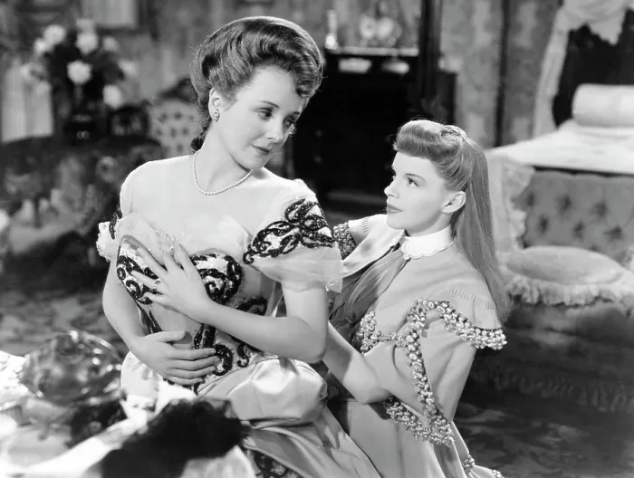 Framed Print : MEET ME IN ST. LOUIS, Mary Astor, Judy Garland, 1944