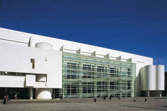 Framed Print : MEIER, Richard (1934). Museum of Contemporary Art of Barcelona. SPAIN. CATALONIA. BARCELONA. Barcelona. Facade. Architecture Framed Print : MEIER, Richard (1934). Museum of Contemporary Art of Barcelona. SPAIN. CATALONIA. BARCELONA. Barcelona. Facade. Architecture
