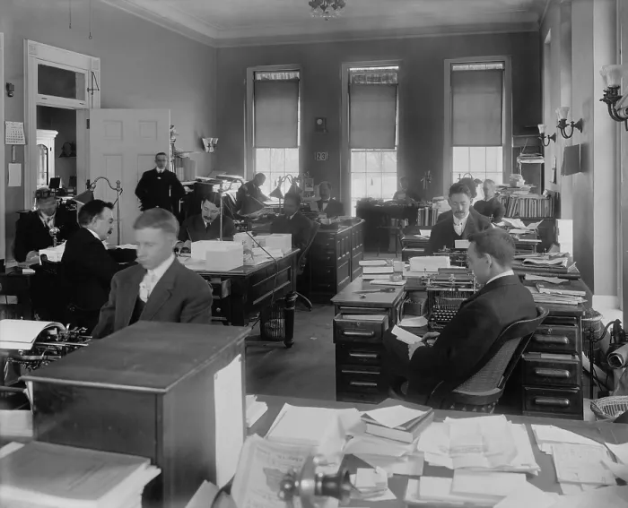 Framed Print : Men at desks in White House Executive Office, Dec. 23, 1908, Washington, D.C