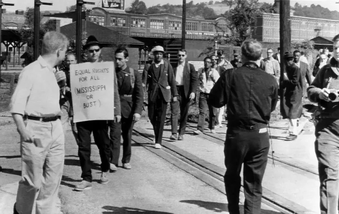 Framed Print : Men in the fight for Civil Rights participate in a memorial trek from Chatanooga, Tennesse to Jackson, Mississipi