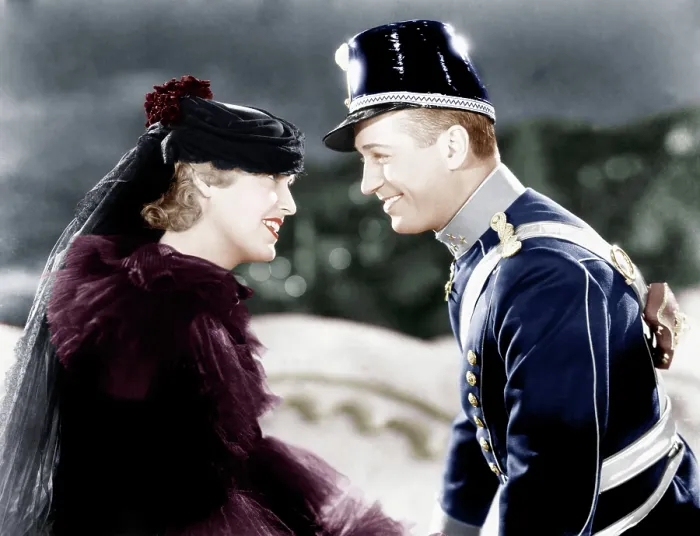 Framed Print : THE MERRY WIDOW, from left: Jeanette MacDonald, Maurice Chevalier, 1934 Framed Print : THE MERRY WIDOW, from left: Jeanette MacDonald, Maurice Chevalier, 1934