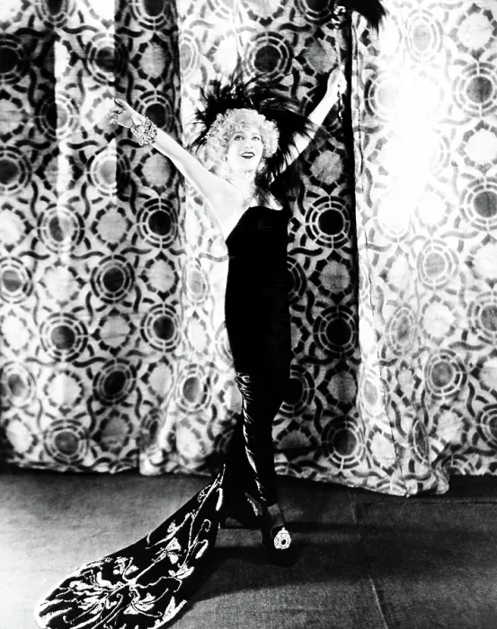Framed Print : THE MERRY WIDOW, Mae Murray, 1925