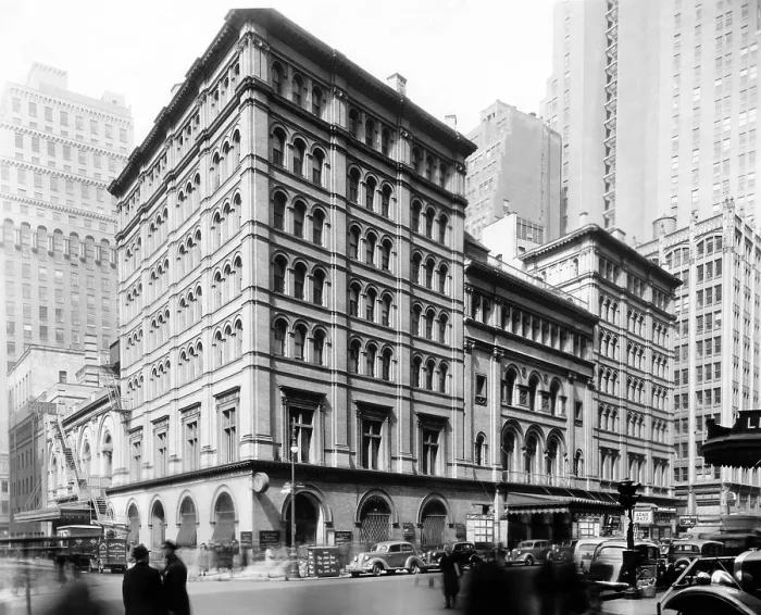 Framed Print : The Metropolitan Opera House, New York, circa 1938. Courtesy: CSU Archives / Everett Collection