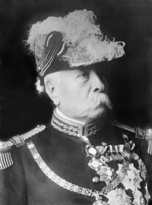 Framed Print : Mexican President Porfirio Daz (1830-1915), president of Mexico (1877-80, 1884-1911), established an authoritarian government which was overturned by the Mexican Revolution Framed Print : Mexican President Porfirio Daz (1830-1915), president of Mexico (1877-80, 1884-1911), established an authoritarian government which was overturned by the Mexican Revolution