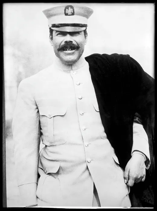 Framed Print : The Mexican Revolution. Pancho Villa, General of the Division del Norte of the Mexican Army. Photo ca. 1908-1919 Framed Print : The Mexican Revolution. Pancho Villa, General of the Division del Norte of the Mexican Army. Photo ca. 1908-1919