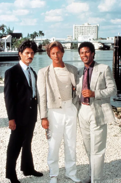 Framed Print : MIAMI VICE, Edward James Olmos, Don Johnson, Philip Michael Thomas, 1984-1989