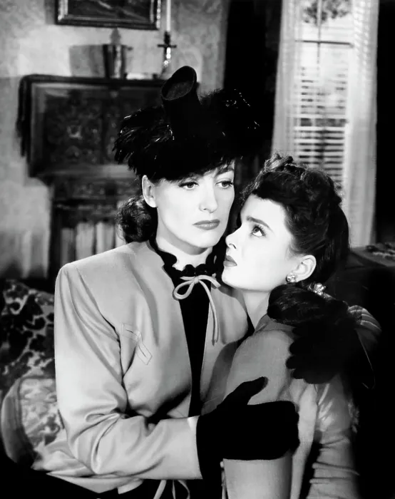 Framed Print : MILDRED PIERCE, Joan Crawford, Ann Blyth, 1945 Framed Print : MILDRED PIERCE, Joan Crawford, Ann Blyth, 1945