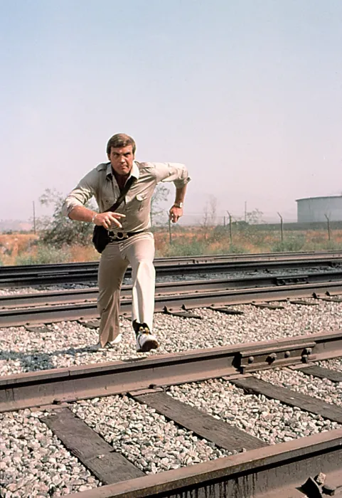 Framed Print : SIX MILLION DOLLAR MAN, Lee Majors, 1974-1978