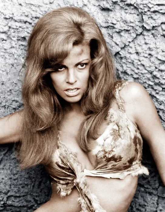 Framed Print : ONE MILLION YEARS, B.C. Raquel Welch, 1966. 20th Century-Fox Film Corporation, TM & Copyright / courtesy Everett Collection