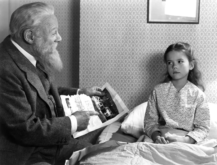 Framed Print : MIRACLE ON 34TH STREET, Edmund Gwenn, Natalie Wood, 1947 Framed Print : MIRACLE ON 34TH STREET, Edmund Gwenn, Natalie Wood, 1947