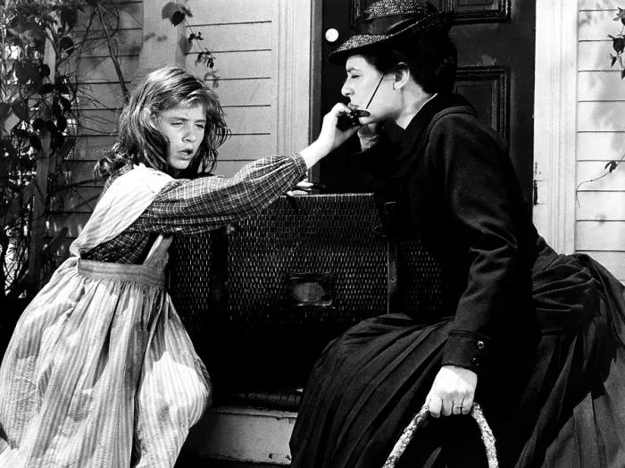 Framed Print : THE MIRACLE WORKER, Patty Duke, Anne Bancroft, 1962