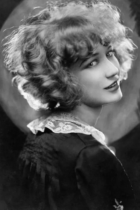 Framed Print : Miriam Hopkins, ca. 1926 Framed Print : Miriam Hopkins, ca. 1926