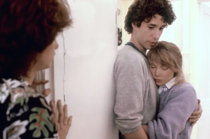 Framed Print : MISSING, Melanie Mayron, John Shea, Sissy Spacek, 1982, (c)Universal / courtesy Everett Collection