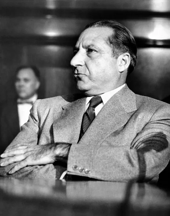 Framed Print : Mob boss, Frank Costello, refusing to testify to the Senate Crime Investigating Committee