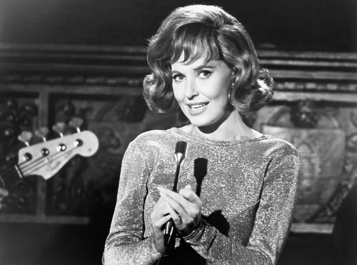 Framed Print : THE MONEY JUNGLE, Lola Albright, 1967 Framed Print : THE MONEY JUNGLE, Lola Albright, 1967
