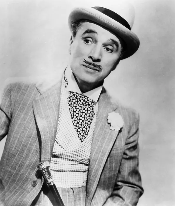 Framed Print : MONSIEUR VERDOUX, Charlie Chaplin, 1947 Framed Print : MONSIEUR VERDOUX, Charlie Chaplin, 1947