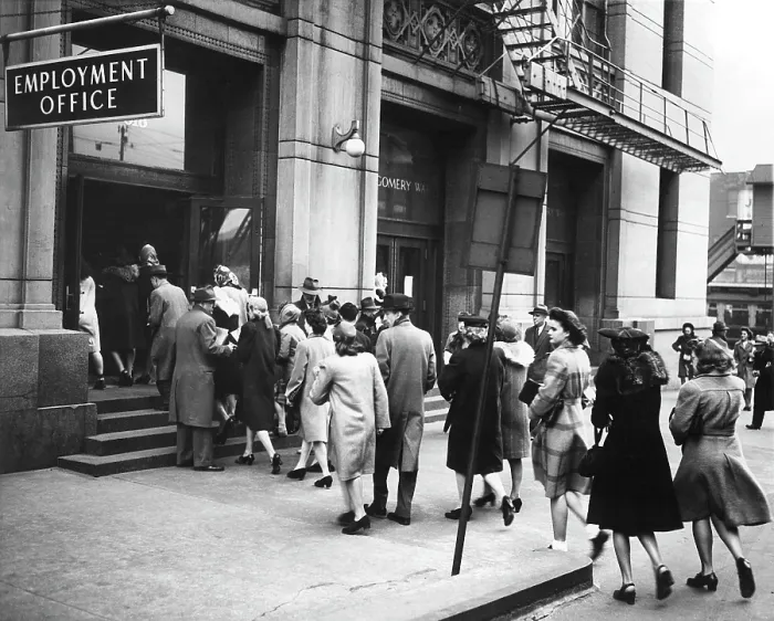 Framed Print : Montgomery Ward and Company, Chicago, employees comply with President Franklin D.Roosevelt's decree that they must return to work after a 12-day strike Framed Print : Montgomery Ward and Company, Chicago, employees comply with President Franklin D.Roosevelt's decree that they must return to work after a 12-day strike