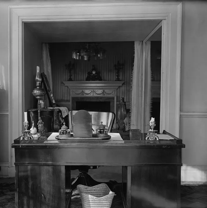 Framed Print : Monticello, the home built by Thomas Jefferson in the 1770s. Jefferson's study located within a large master bedroom. Ca. 1930s