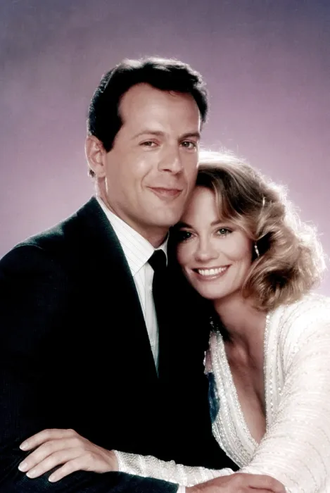 Framed Print : MOONLIGHTING, from left, Bruce Willis, Cybill Shepherd, (1987), 1985-89 Framed Print : MOONLIGHTING, from left, Bruce Willis, Cybill Shepherd, (1987), 1985-89