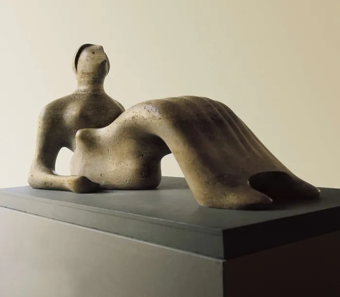 Framed Print : MOORE, Henry (1898-1986). Reclining figure. 1978. Sculpture on marble. AISA / Everett Collection - Image has fine art copyright