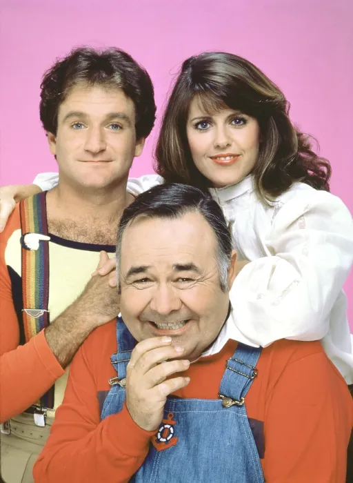 Framed Print : MORK AND MINDY, Robin Williams, Jonathan Winters, Pam Dawber, (Season 4), 1978-82