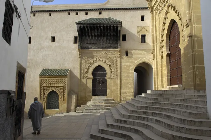 Framed Print : MOROCCO. Sale. Great Mosque and madrasah. - Rafa Perez / Iberfoto / Everett Collection (307116)**US SALES ONLY**