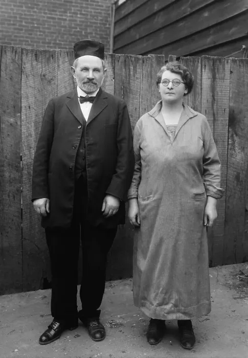 Framed Print : Moses Reuben and Naomi Cantor Yoelson, Al Jolson's parents. They immigrated from Russia (Lithuania) to Washington D.C