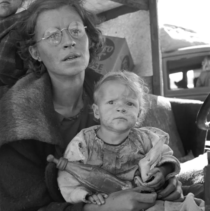 Framed Print : Mother and baby of migrant family, Tulelake, California, Sept. 1939. Photo by Dorothea Lange. (BSLOC_2013_7_31)