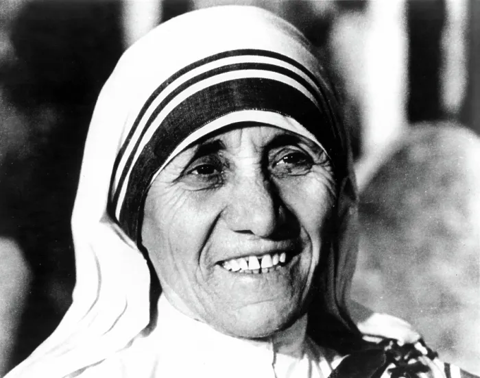 Framed Print : Mother Teresa, circa 1979.'. Courtesy: CSU Archives / Everett Collection Framed Print : Mother Teresa, circa 1979.'. Courtesy: CSU Archives / Everett Collection