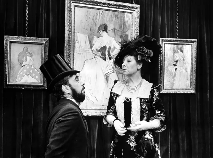 Framed Print : MOULIN ROUGE, Jose Ferrer, Claude Nollier, 1952 Framed Print : MOULIN ROUGE, Jose Ferrer, Claude Nollier, 1952