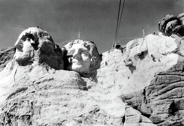 Framed Print : MOUNT RUSHMORE-The mountain under construction with Jefferson almost completed, 1937.. Courtesy: CSU Archives / Everett Collection Framed Print : MOUNT RUSHMORE-The mountain under construction with Jefferson almost completed, 1937.. Courtesy: CSU Archives / Everett Collection