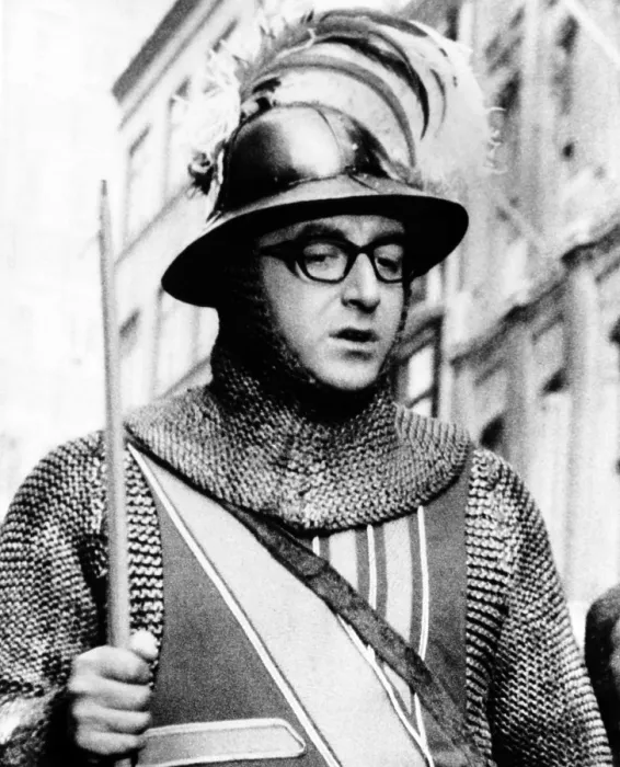 Framed Print : THE MOUSE THAT ROARED, Peter Sellers, 1959