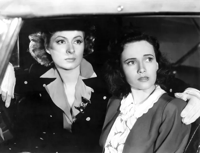 Framed Print : MRS. MINIVER, Greer Garson, Teresa Wright, 1942