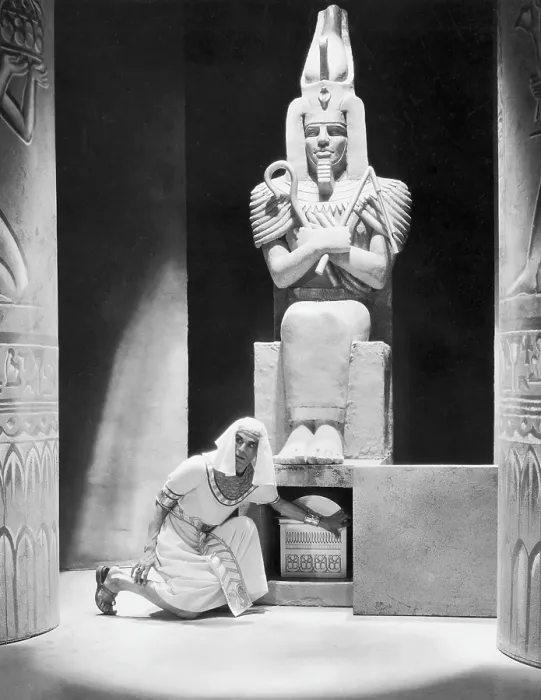 Framed Print : THE MUMMY, Boris Karloff, 1932