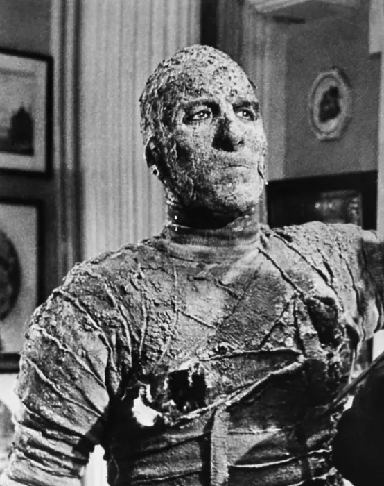 Framed Print : THE MUMMY, Christopher Lee, 1959