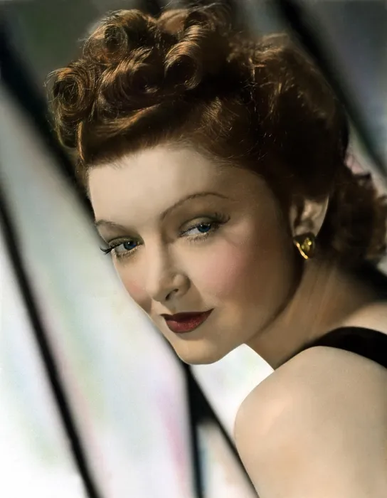 Framed Print : MYRNA LOY, MGM, 1940s Framed Print : MYRNA LOY, MGM, 1940s