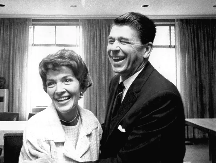 Framed Print : Nancy Reagan, Ronald Reagan at the governor's mansion in Sacramento, California, 5 / 3 / 67. Courtesy: CSU Archives  /  Everett Collection