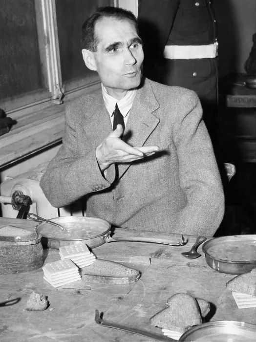 Framed Print : Nazi war criminal Rudolph Hess eating between sessions at the Nuremberg trials, 1945. Courtesy: CSU Archives  /  Everett Collection