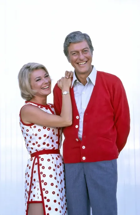 Framed Print : THE NEW DICK VAN DYKE SHOW, from left: Hope Lange, Dick Van Dyke, (1971), 1971-1974