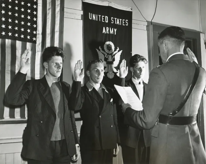 Framed Print : New recruits to the U.S. Army taking their service oath