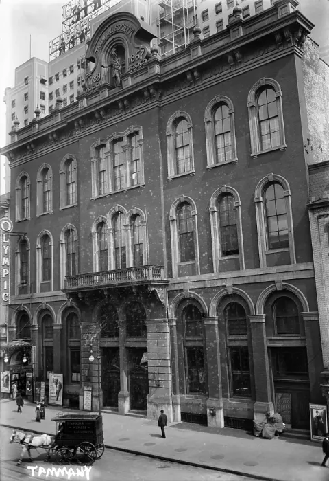 Framed Print : New York City. Tammany Hall, home of the Democratic Party political machine that controlled New York City politics and graft from the 1790s-1930s. New York City, photo ca. 1900